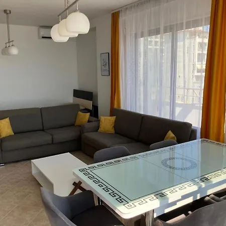 Mango Bay Durrës
